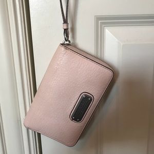 wristlet